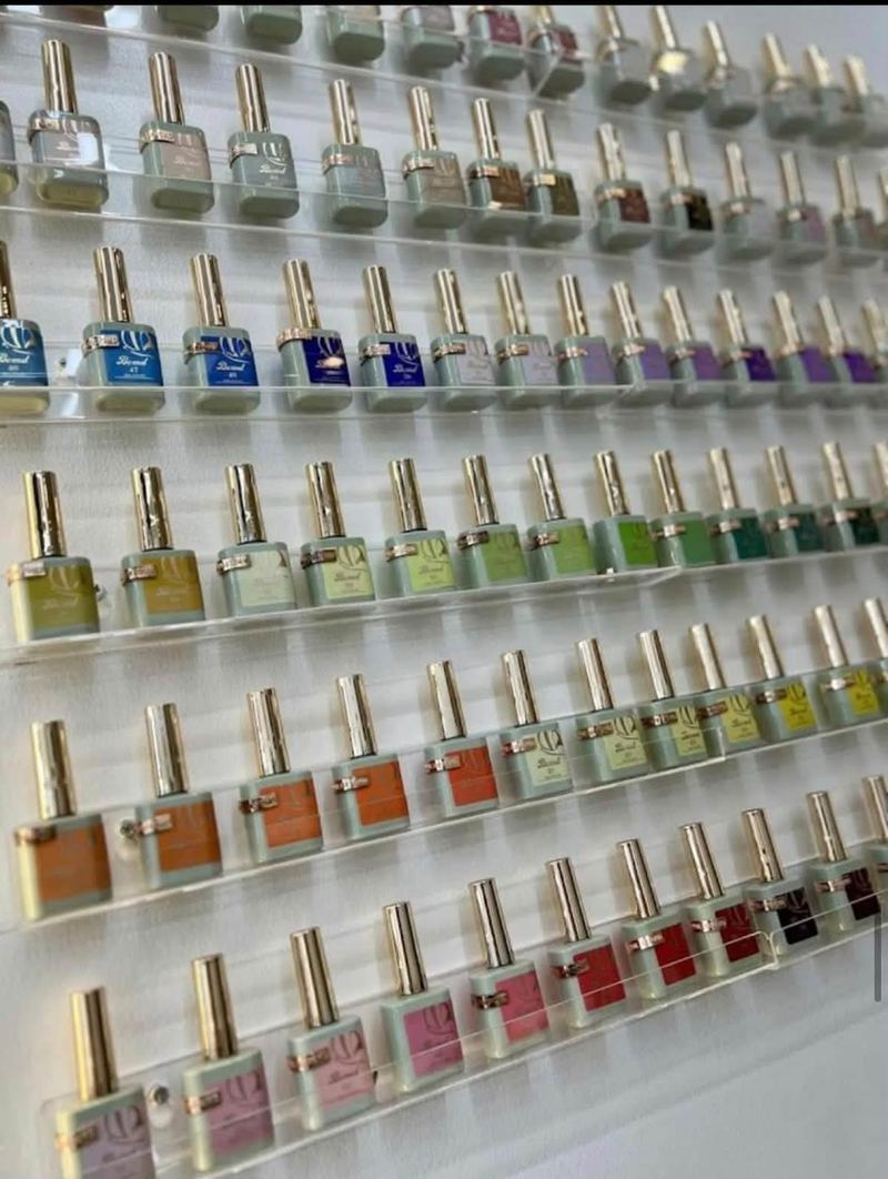 Gel nail colors, 오월에 salon in Angeles City